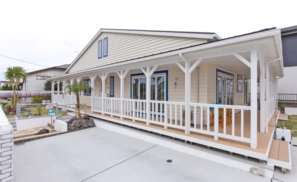 ONE STORY HOUSE